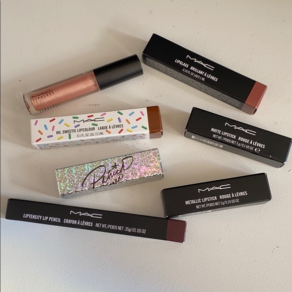 ⭐️Last Chance Sale⭐️ New Mac Cosmetics lip lot - Picture 1 of 7